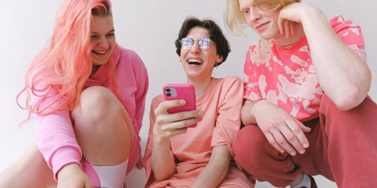 find the Smartphone Technology