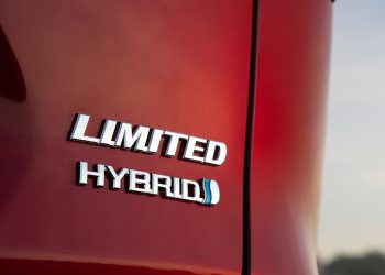 Why People Choose Hybrid Cars in 2022