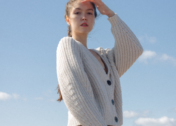 How To Wear A Cardigan: 5 Simple Ways To Style This Trendy Article Of Clothing