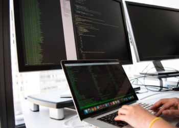 The Complete Guide To Choosing The Best Hosting Service Provider