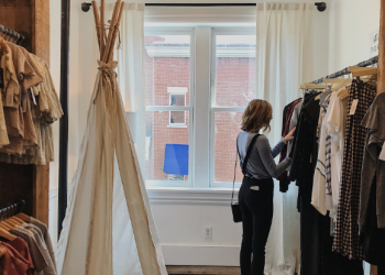 Revamp Your Style with These Trending Men and Women Clothing