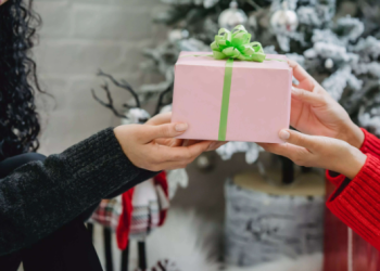 Discovering Unique and Memorable Christmas Gifts on Menkind Website A Comprehensive Review