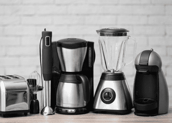 The Ultimate Guide to Buying Electronic Items: Tips and Tricks for a Successful Purchase