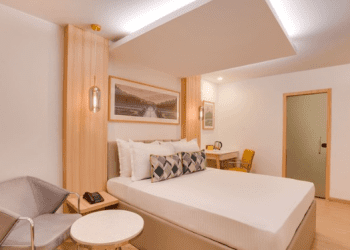 Maximize Your Travel Experience: The Benefits of Planning and Booking Hotels Online