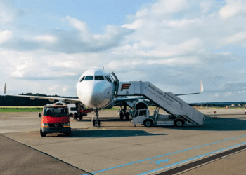 From Cozy Cabins to Luxurious Hotels: How to Choose the Right Stay and Flight for Every Trip